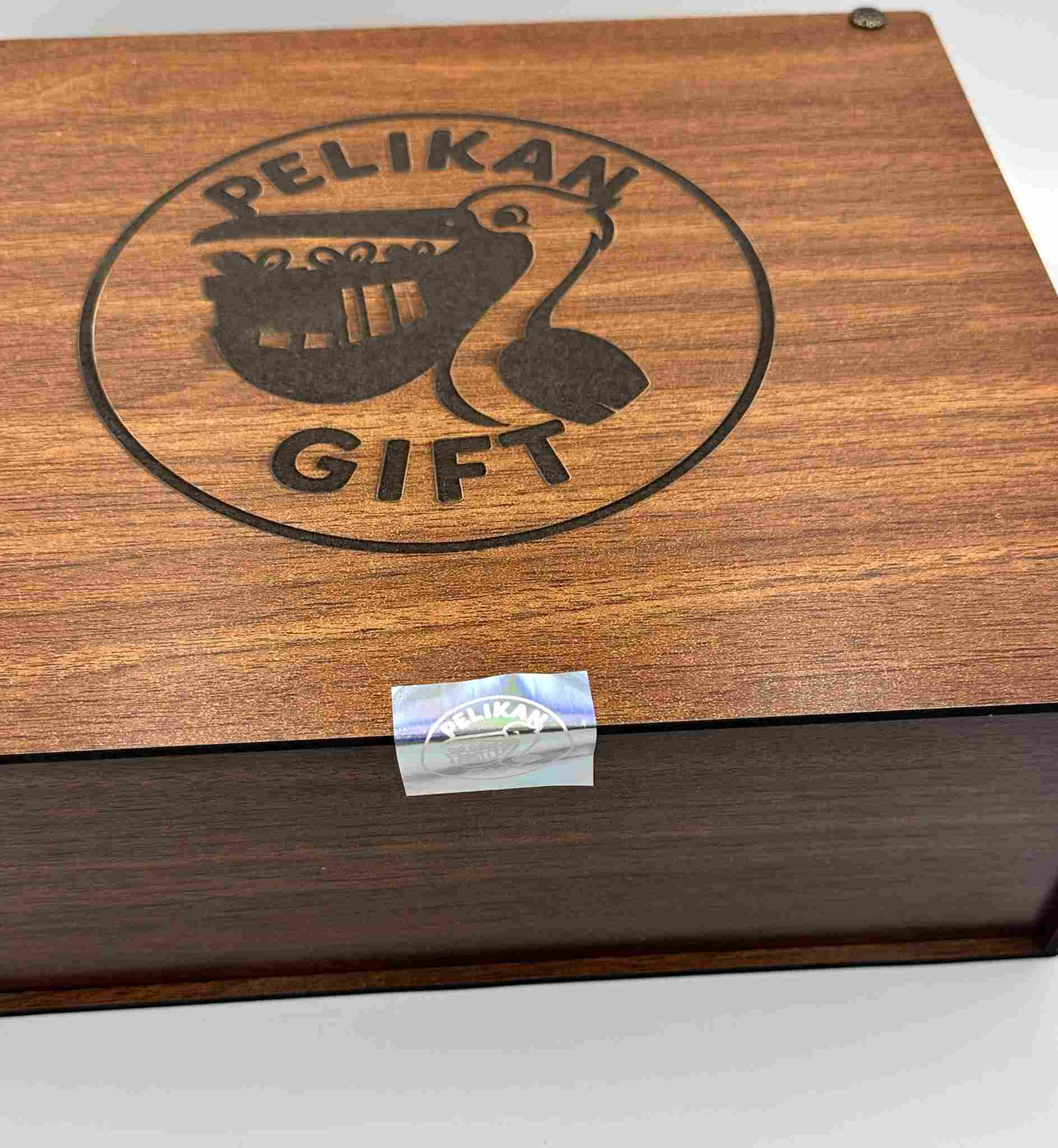Peşkir- Christmas Temalı 3’lü Peşkir Havlu Seti + 2 Doğal Sabun - Ahşap Kutu - Görsel 3